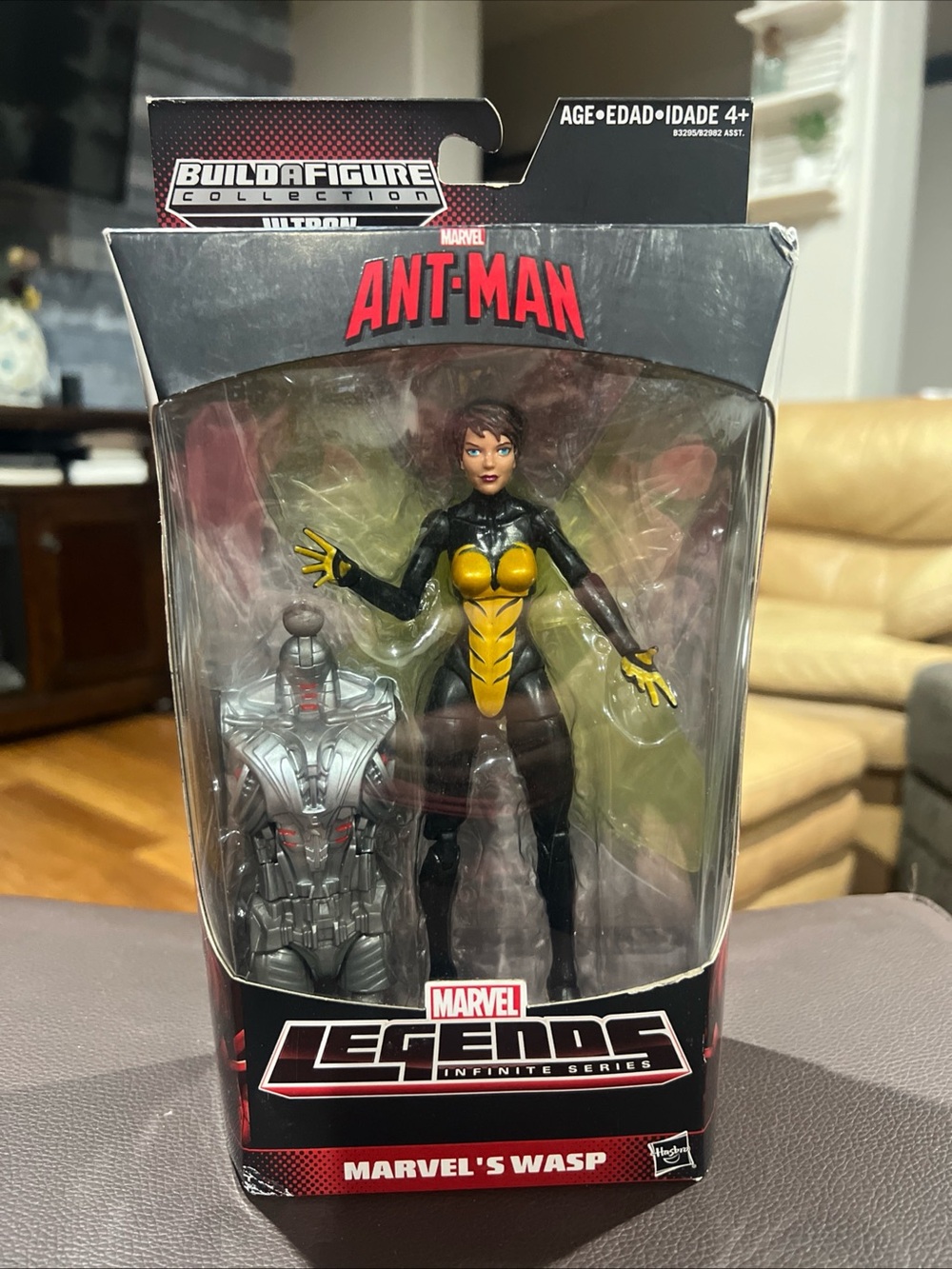 Marvel Legends Inifinit Series Marvel Wasp, BAF Ultron Piece #2 (Torso) NIB 2015